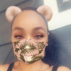 Meet your Posher, Shae